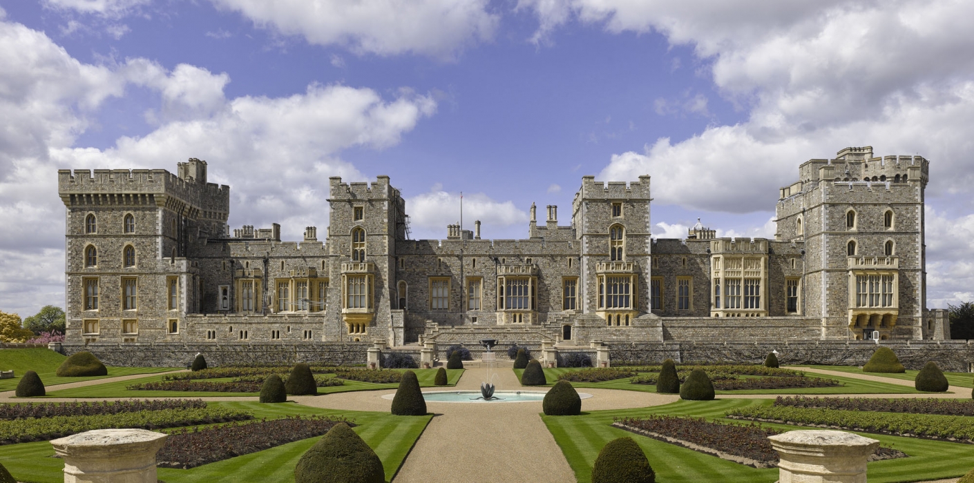 Windsor Castle: the History of the Largest Castle in the World